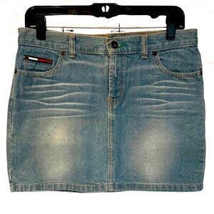 Tommy Hilfiger Light Wash Denim Mini Skirt